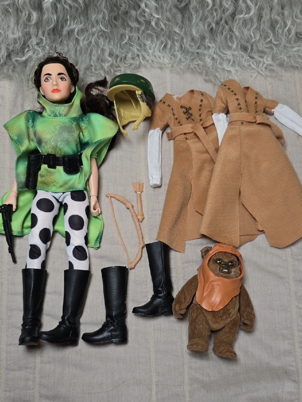 2016 Hasbro Star Wars Forces Of Destiny Endor Adventure Princess Leia and Wicket - Picture 9 of 9